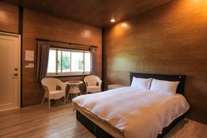 Phòng cho 4 người với Phòng tắm riêng (Quad Room with Private Bathroom)