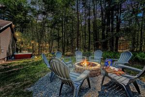 Hot Tub Game Room Firepit Arrowhead Family