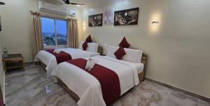 Hotel KCR Grand