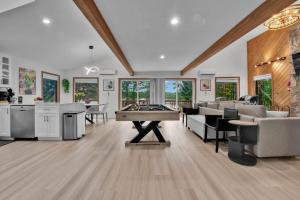 Lakefront AC Pool Table Kayaks Refined