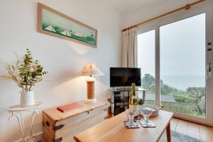 2 Bed in Stoke Fleming oc-bc777