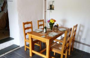 2 Bed in St Davids oc-23066