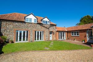 3 Bed in Wighton oc-1978