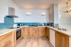 3 Bed in Torquay oc-oddico