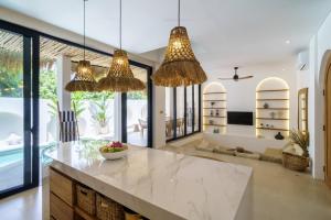 4-bd villa 3 min from Balangan beach with rooftop