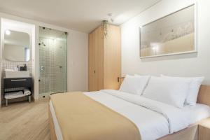 New 1Bed with Rooftop Terrace Beside Parque