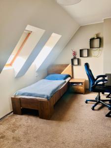 Two-storey apartment close to downtown