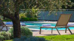 Modern villa Grgo with pool and jacuzzi in Tinjan