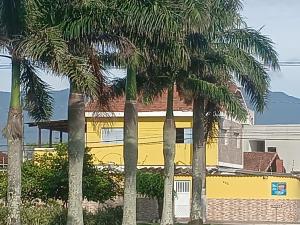 Casa com piscina praia grande Beach House