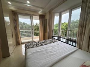 Goldstone - Kudrats Nilaya with pool