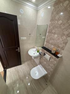 Goldstone - Kudrats Nilaya with pool