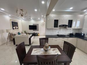 Goldstone - Kudrats Nilaya with pool