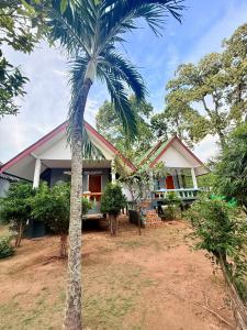 Lanta Palm Beach Resort , Beach Bungalow - Koh Lanta
