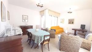 Casa Monterosa near Stations and City Center