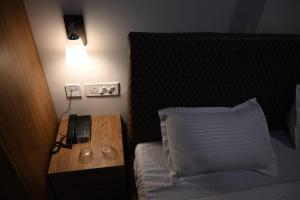 HOTEL RV PARK Inn MOGAPPAIR