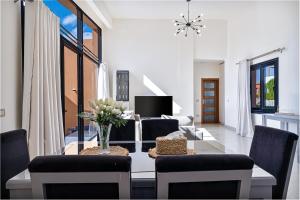 Wonderful Holiday Home in Stunning Soma Bay