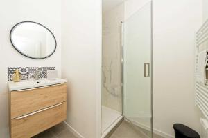 Villa Napoléon - Apparthôtels au coeur dAutun - Contact Hôtels