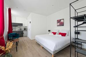 Villa Napoléon - Apparthôtels au coeur dAutun - Contact Hôtels