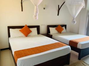 Sunglow Safari Resort