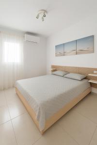 Nikiti Pure Modern New Build Apartment