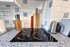 Beautiful 2-bedroom apartment - near the Palais and the beaches