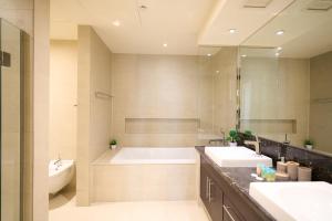 Luxury Stay on Saadiyat Island - Pool, Gym, Parking