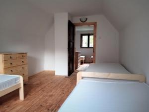 Chata Bachláč, Jarabá