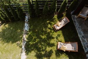 Forest Villa Apartment with Balcony & Parking