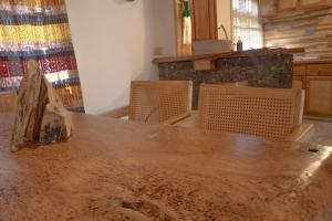 Kienyeji Wooden Rest Arusha