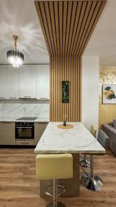 Venus Luxurios Residence Coresi Mall