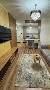 Luxurios Residence Coresi Mall