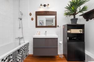 Ledóchowskiej 5A by Homeprime