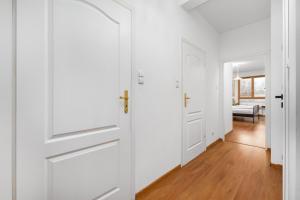 Ledóchowskiej 5A by Homeprime