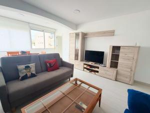 Oasis urbano con piscina by beBalmy