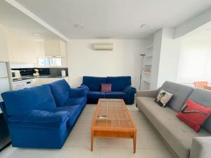 Oasis urbano con piscina by beBalmy