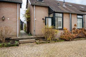 Charming Loft with Free Parking and 15 mins to AMS