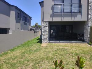 Langdown Loft - Central 3BD Townhouse