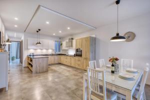 Gharghur Apartment - Baby Gear, Office & Parking