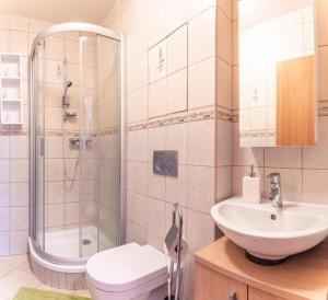 Lomnica Orange Apart