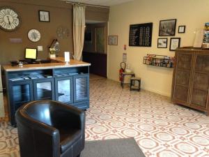 Hotels Logis Hotel Le Manoir & Lounge : photos des chambres