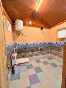 Alpine heaven forest view cottage uphill Trk150mtr