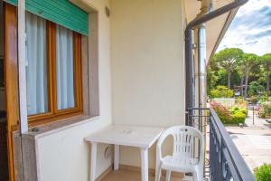 Downtown apartment by the beach