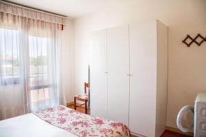 Downtown apartment by the beach