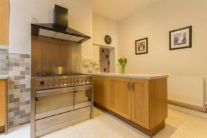 7 Bed in Matlock Bath oc-n34368