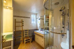 Ty Zazou - Proche de la mer