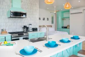 West Ends Famous Comfy Sloth