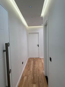 8th Floor Luxury Apartment Tirana 3