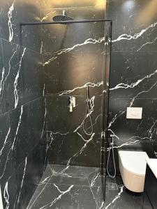 8th Floor Luxury Apartment Tirana 3