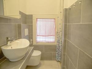 Charming accommodation with a lovely patio