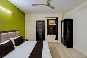 Hotel O HOTEL CROWN 15